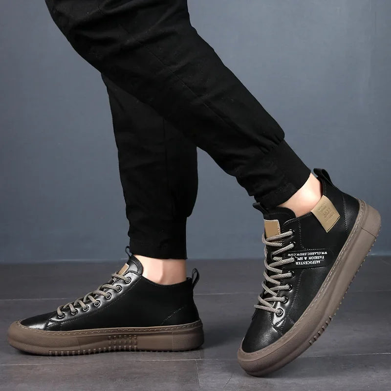 Men's Casual Low Top Sneakers – Lace Up Branded Patch Contrast Sole Street