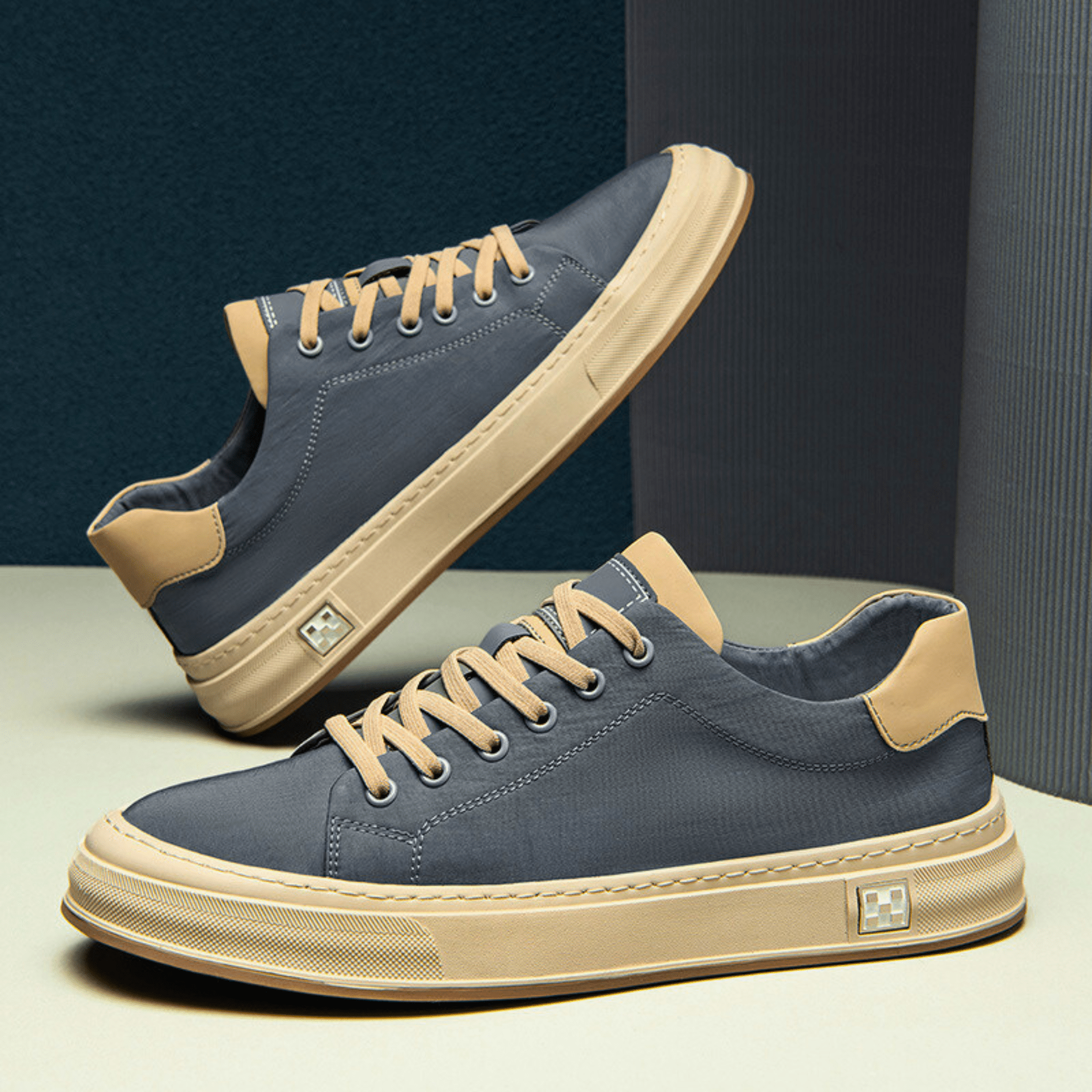 Men's Low Top Lace Up Contrast Sole Sneaker – Casual Skate Everyday