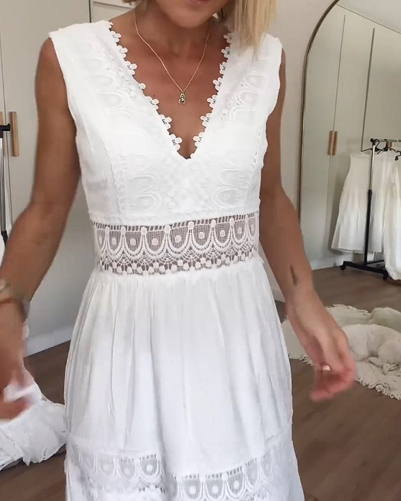 Women's Boho Lace Maxi Dress – V Neck Tiered Sleeveless Wedding Guest