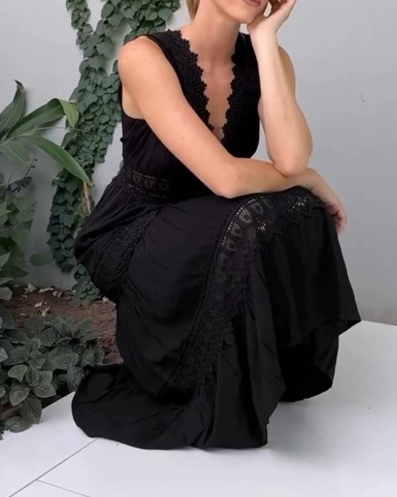 Women's Boho Lace Maxi Dress – V Neck Tiered Sleeveless Wedding Guest