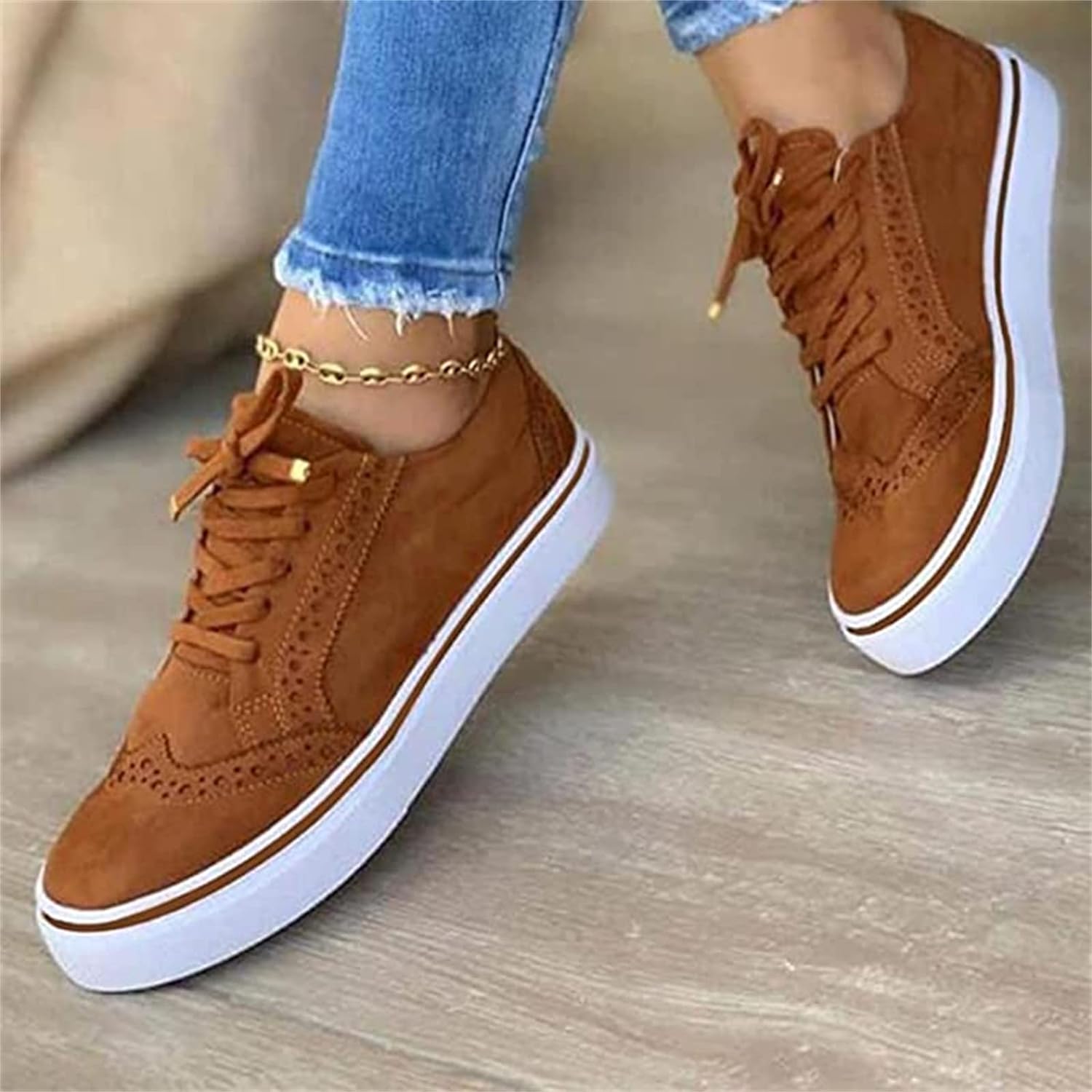 Women's Brogue Platform Sneakers – Lace Up Perforated Toe Cap Casual Daily