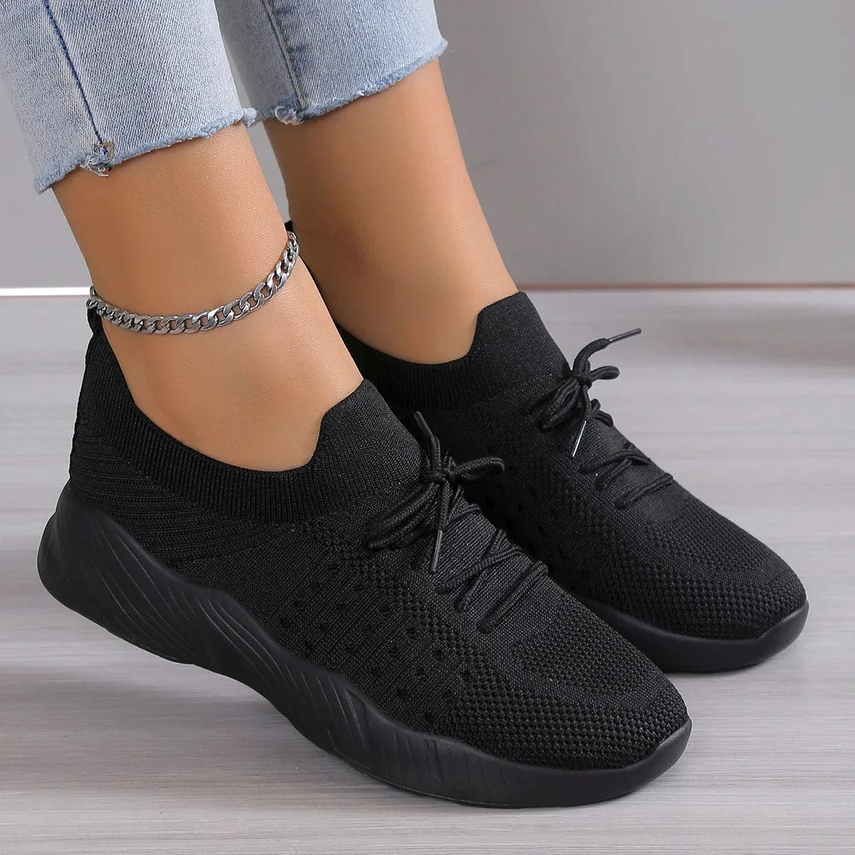 Women's Casual Knit Shoes – Lace Up Low Top Everyday