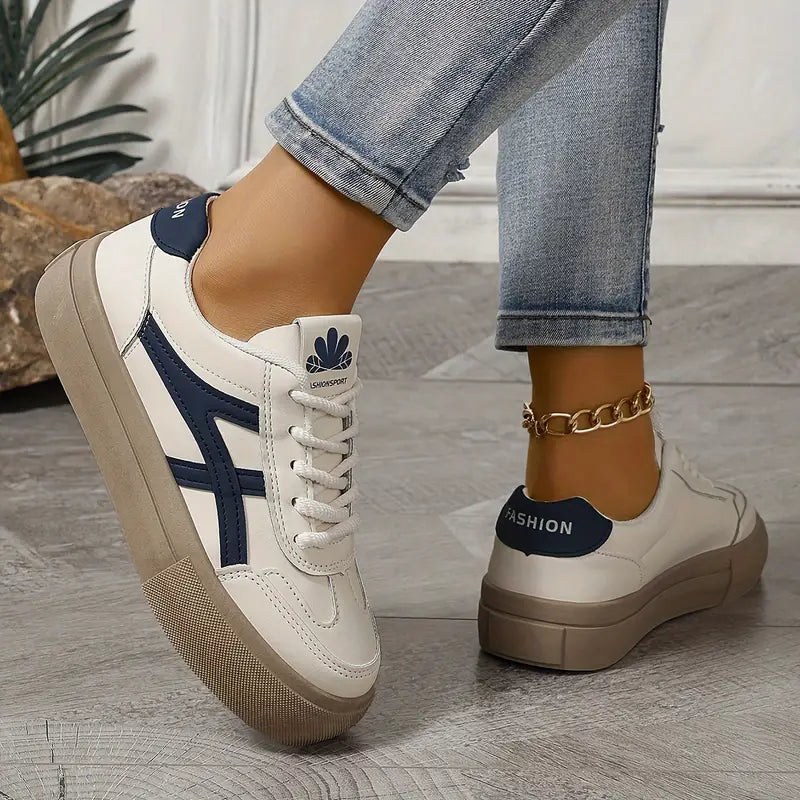 Women's Contrast Stripe Low Top Sneakers – Lace Up Round Toe Casual Shoes