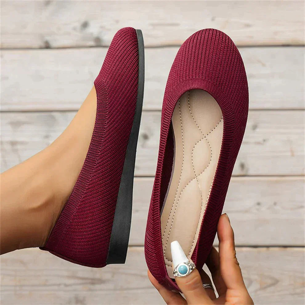 Women's Knit Slip On Walking Shoes – Closed Toe Flat Round Toe Casual
