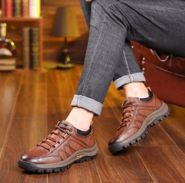 Men's Low Top Casual Shoes – Lace Up Round Toe Chunky Outsole Everyday