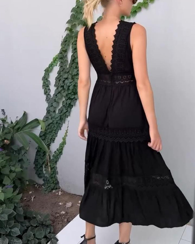 Women's Boho Lace Maxi Dress – V Neck Tiered Sleeveless Wedding Guest