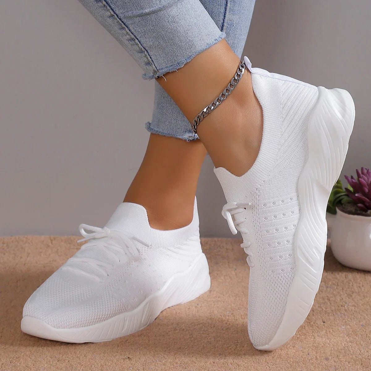 Women's Casual Knit Shoes – Lace Up Low Top Everyday