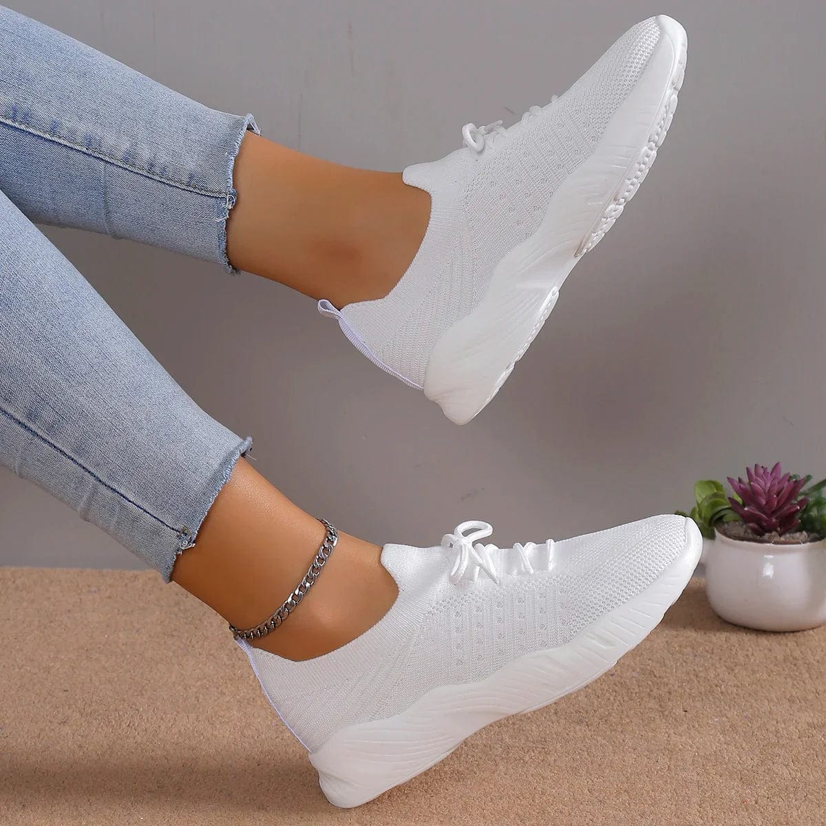 Women's Casual Knit Shoes – Lace Up Low Top Everyday