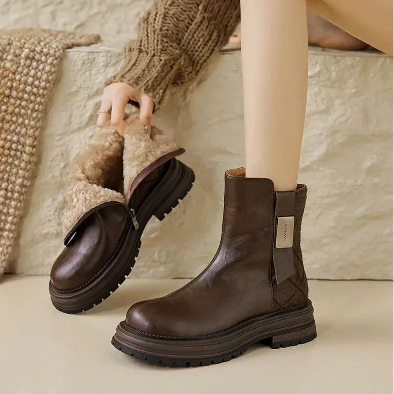 Women's Faux Fur-Lined Chelsea Ankle Boots – Platform Lug Sole Casual Winter
