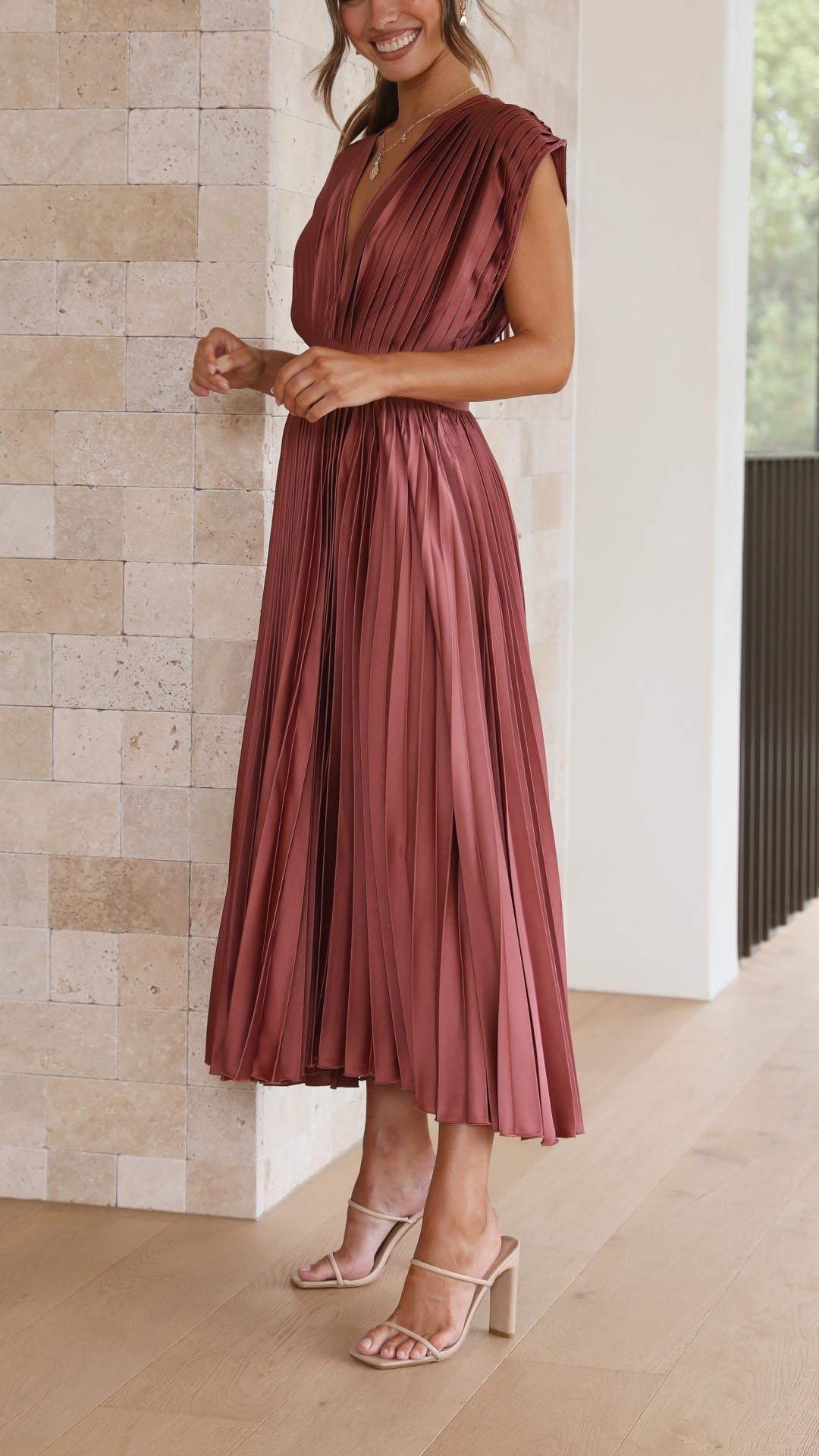 Women's Pleated V Neck Cap Sleeve Midi – Fitted Waist Wedding Guest Dress