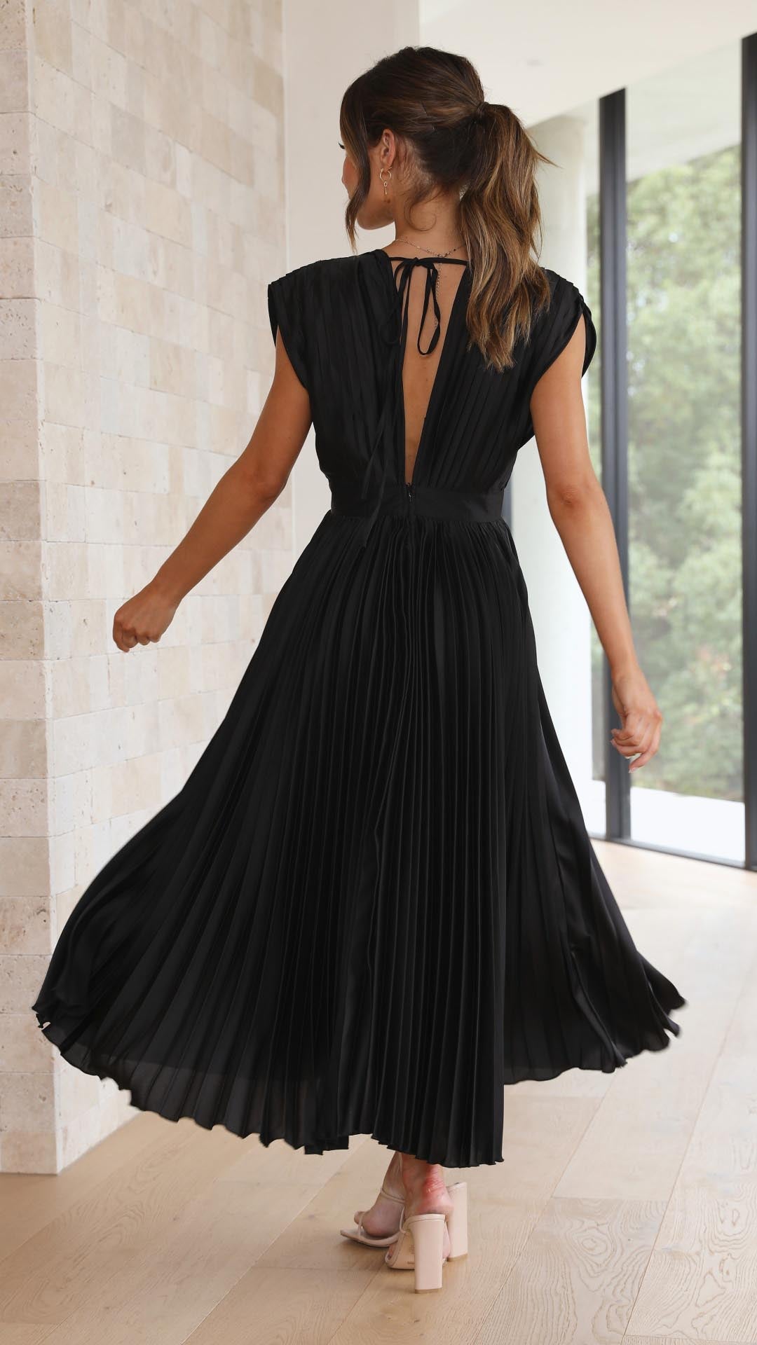 Women's Pleated V Neck Cap Sleeve Midi – Fitted Waist Wedding Guest Dress