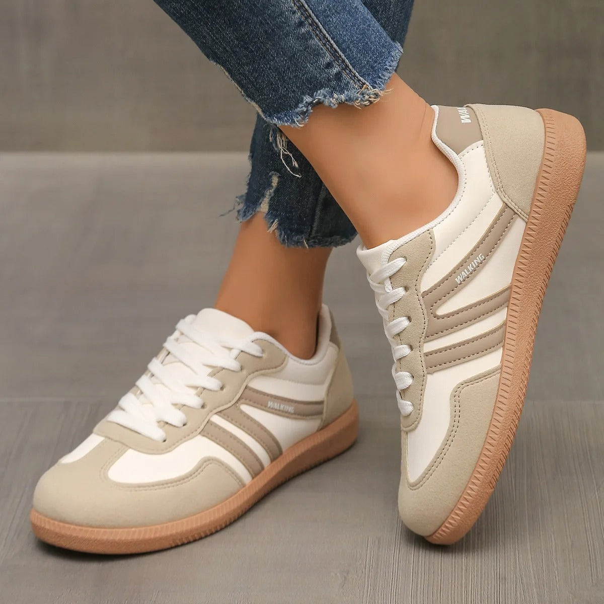 Women's Retro Colorblock Low Top Sneakers – Lace Up Round Toe Street Style