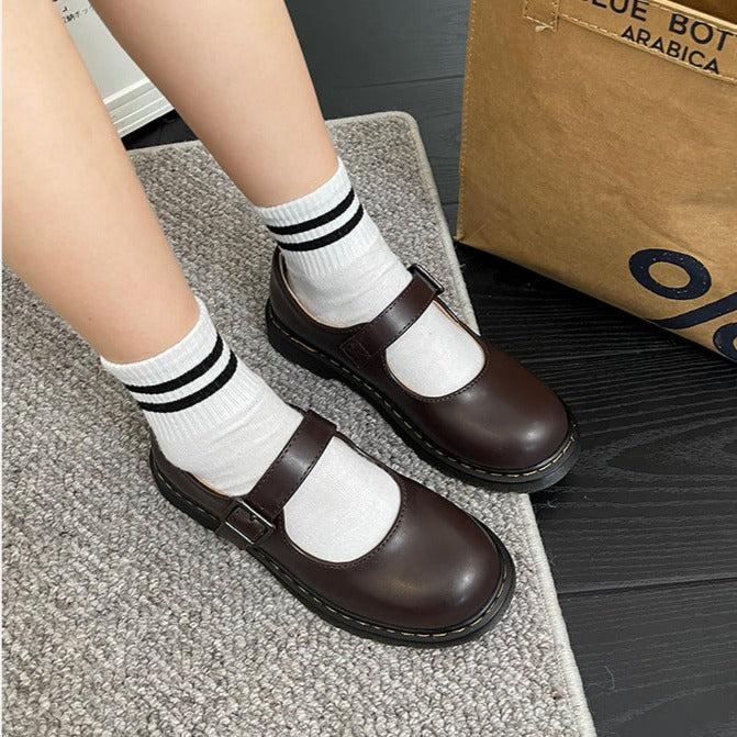 Women's Retro Mary Jane Shoes – Closed Toe Single Buckle Strap Lug Sole
