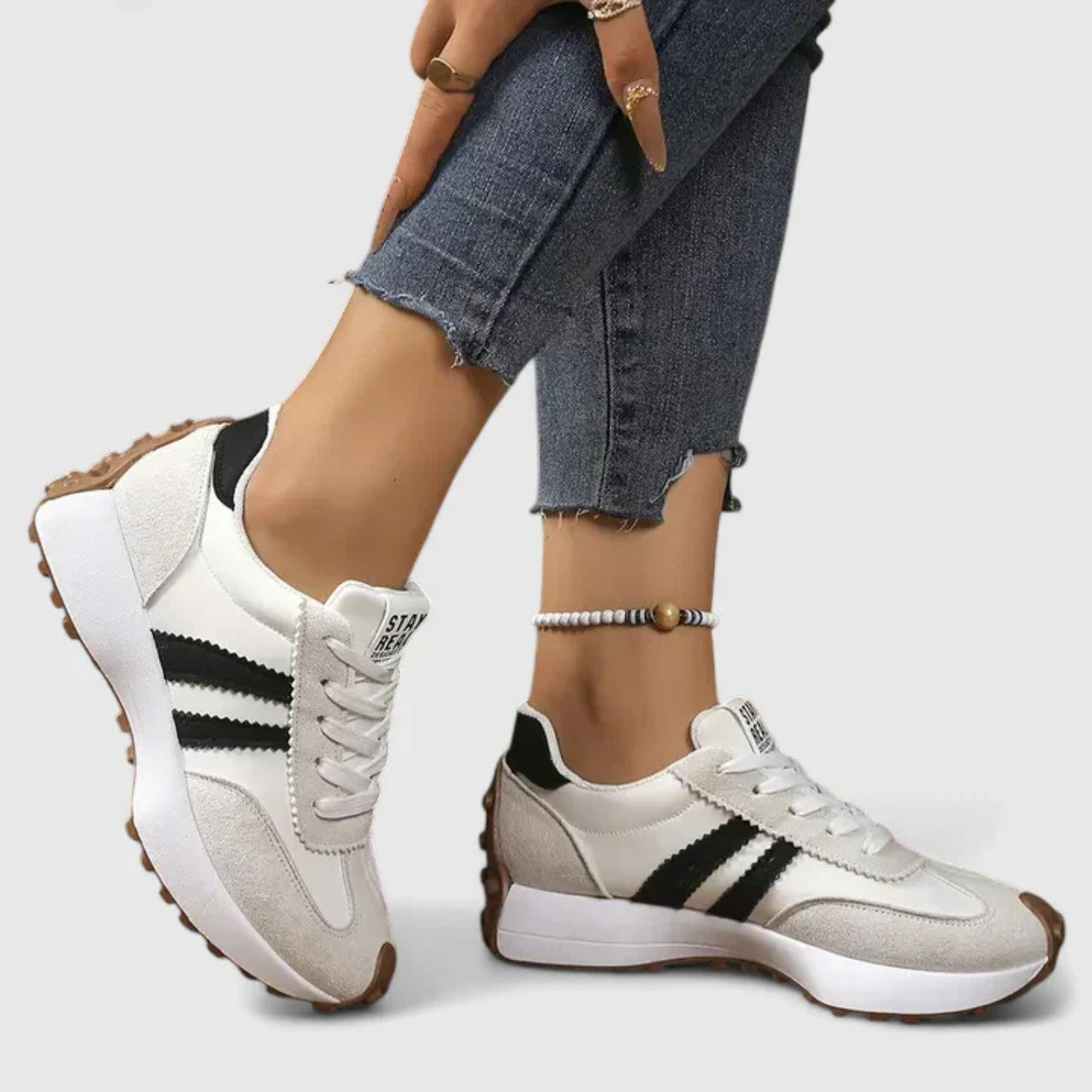 Women's Retro Stripe Running Sneakers – Scallop Panel Lace Up Casual