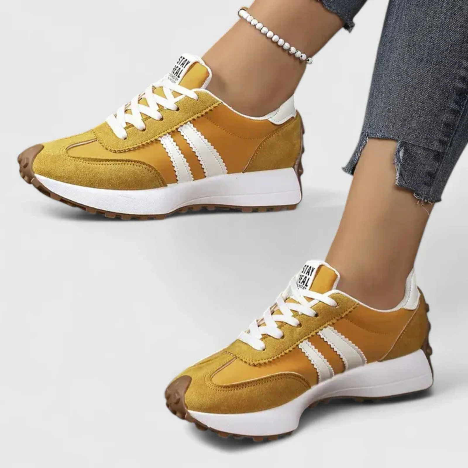 Women's Retro Stripe Running Sneakers – Scallop Panel Lace Up Casual